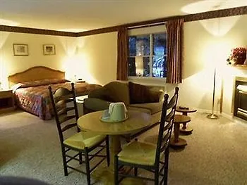 Four Seasons Motel