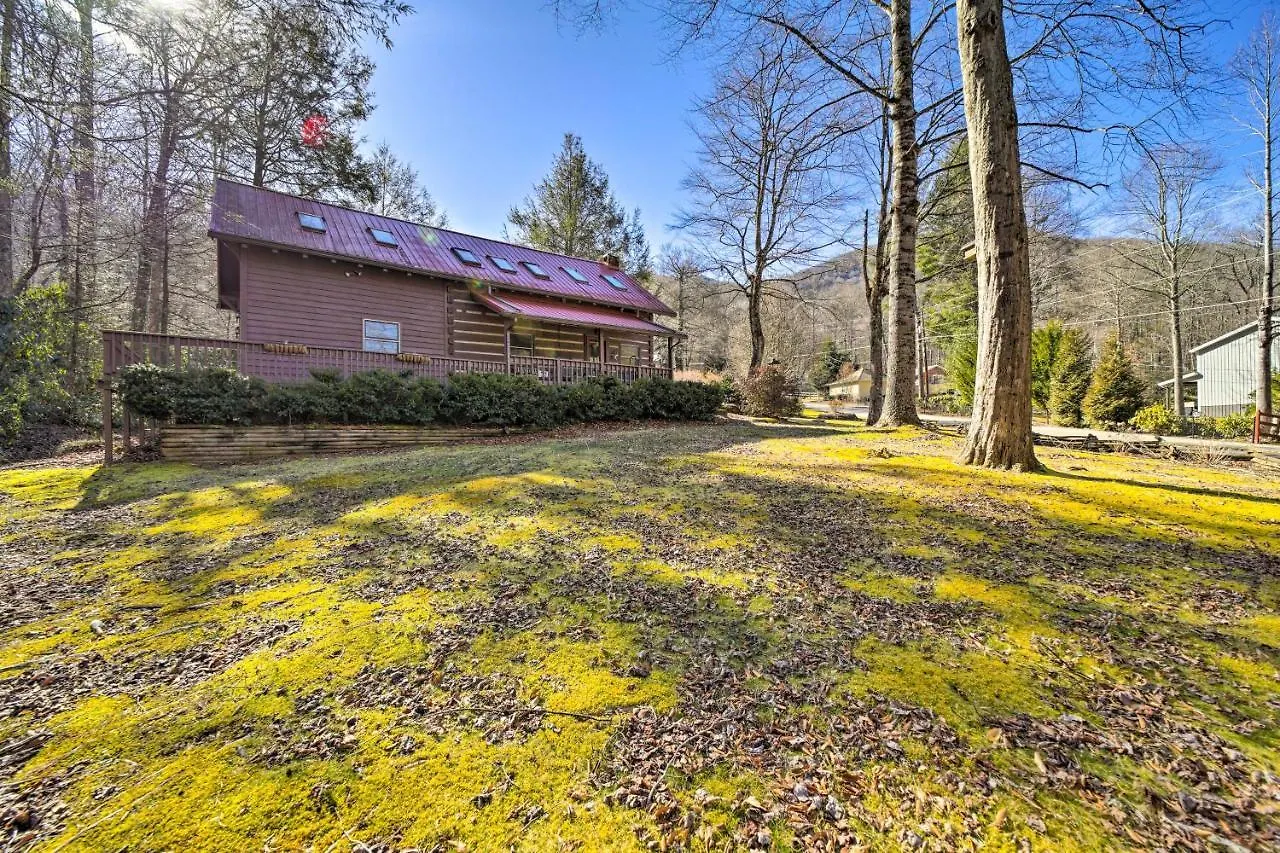 Cabin With Game And Hot Tub! Holiday home