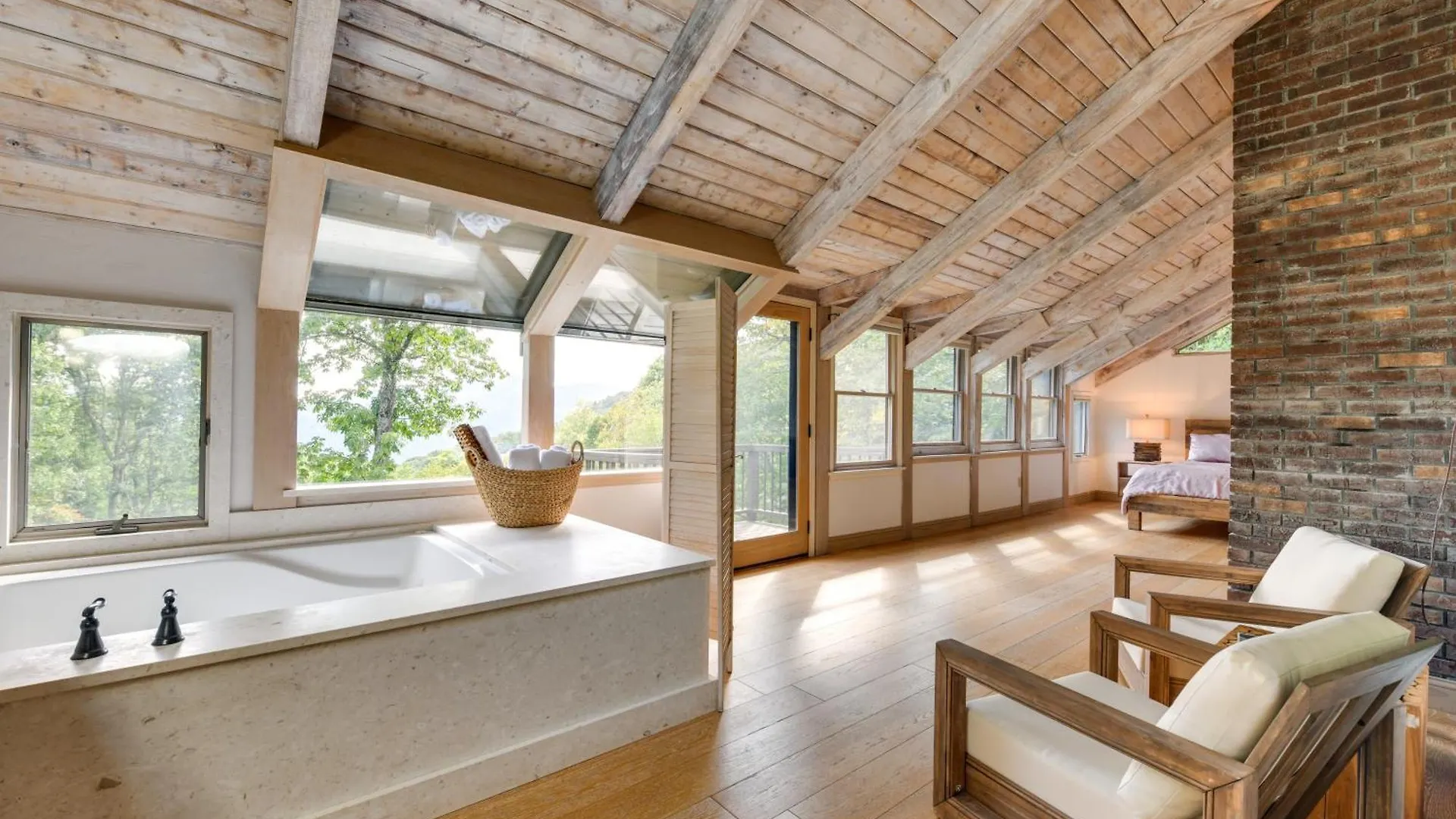 Luxe Blue Ridge Mountain Retreat With Sauna And Creek! Maggie Valley