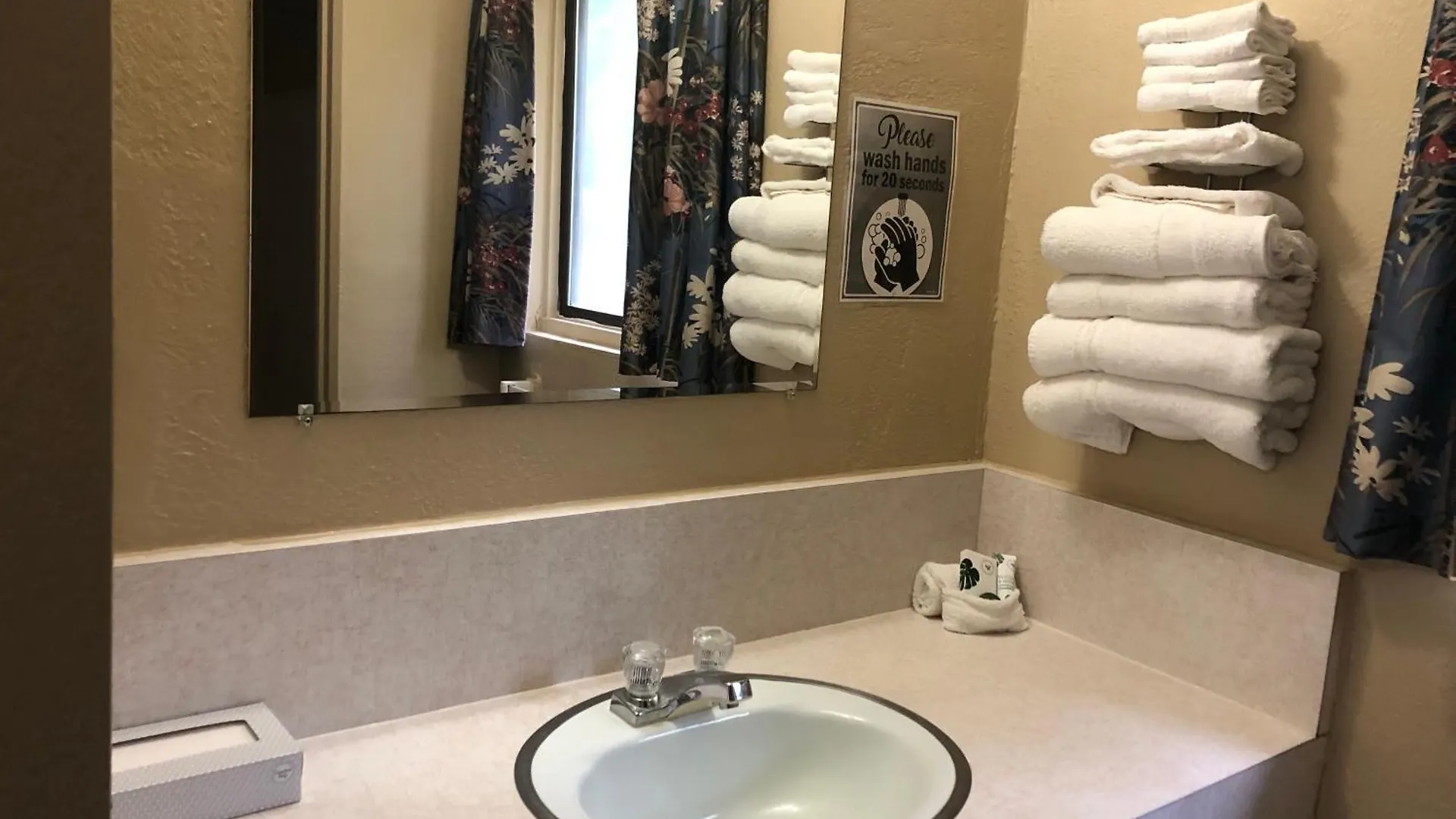 Laurel Park Motel
