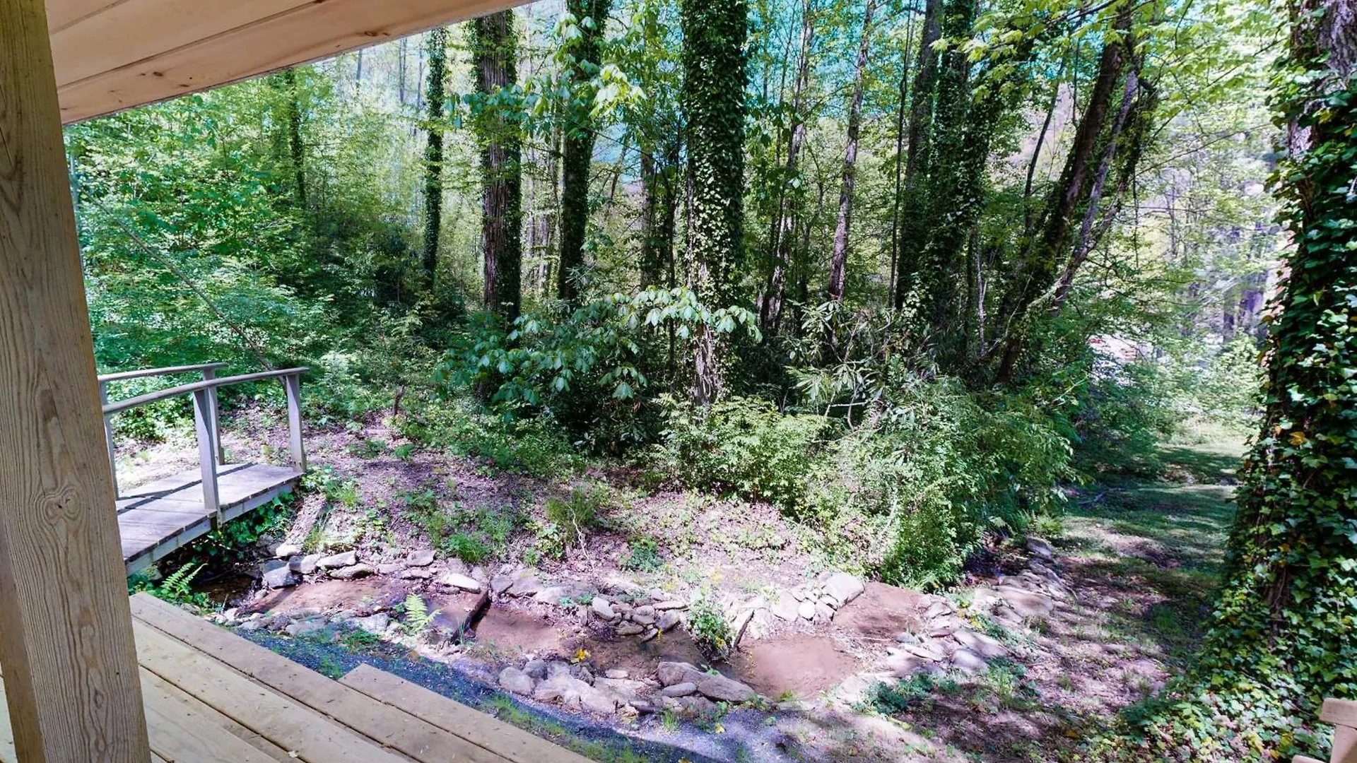 Bradley Bear Hideaway Maggie Valley