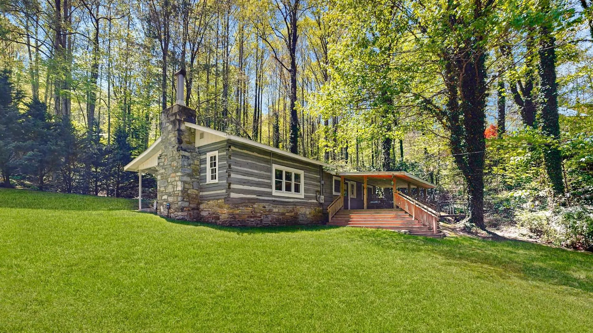 Bradley Bear Hideaway