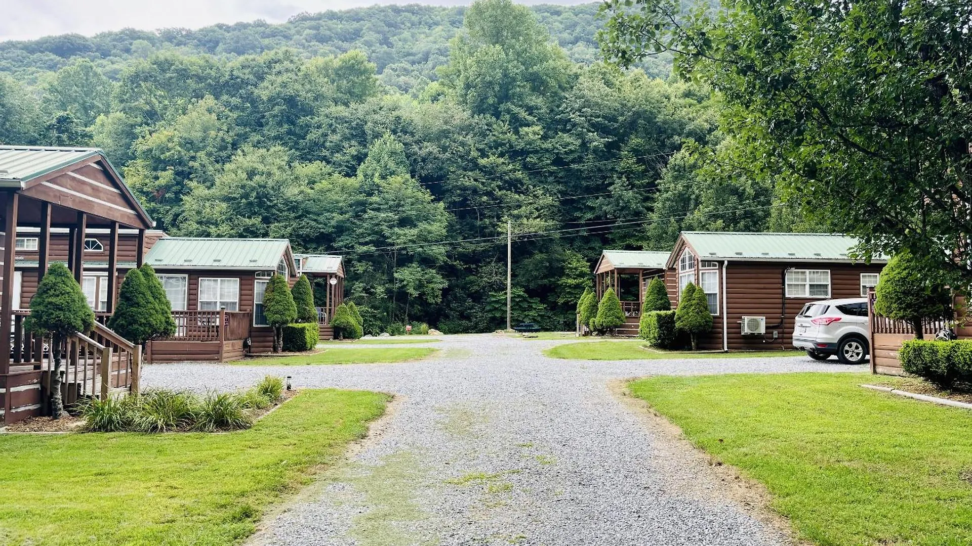 Maggie Valley Cabin Rentals 度假居 *