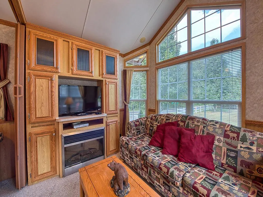 Maggie Valley Cabin Rentals 度假居 *
