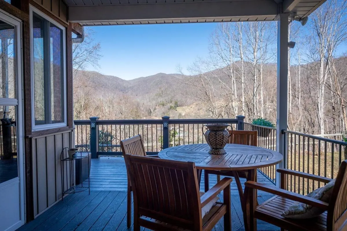 Halfback Ridge-heart Of Maggie Valley-hot Tub-fenced Pet Area-gazebo-views * Maggie Valley