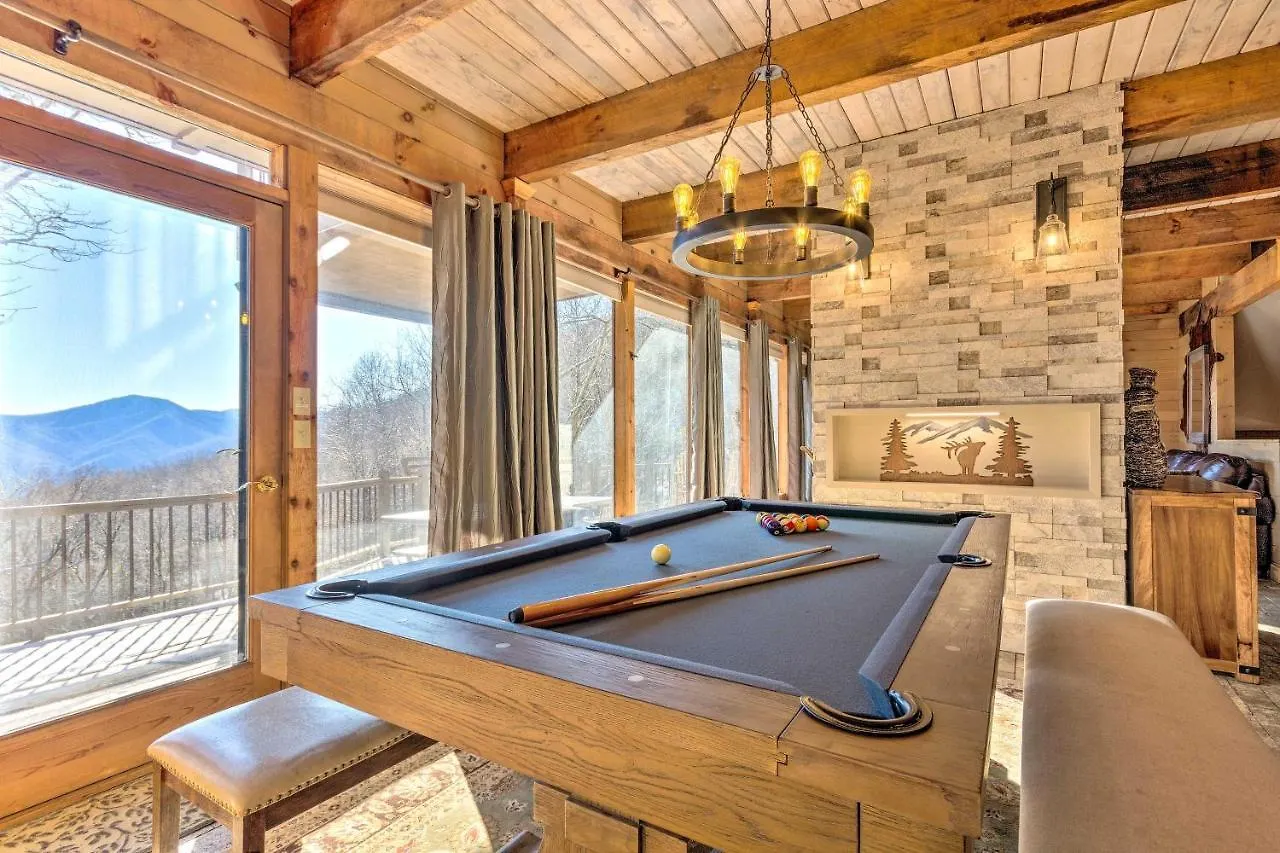 Luxe Blue Ridge Mountain Retreat With Sauna And Creek!