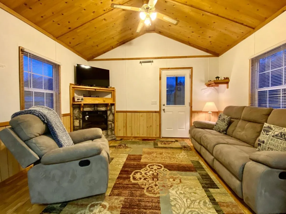 Maggie Valley Cabin Rentals * 马吉谷