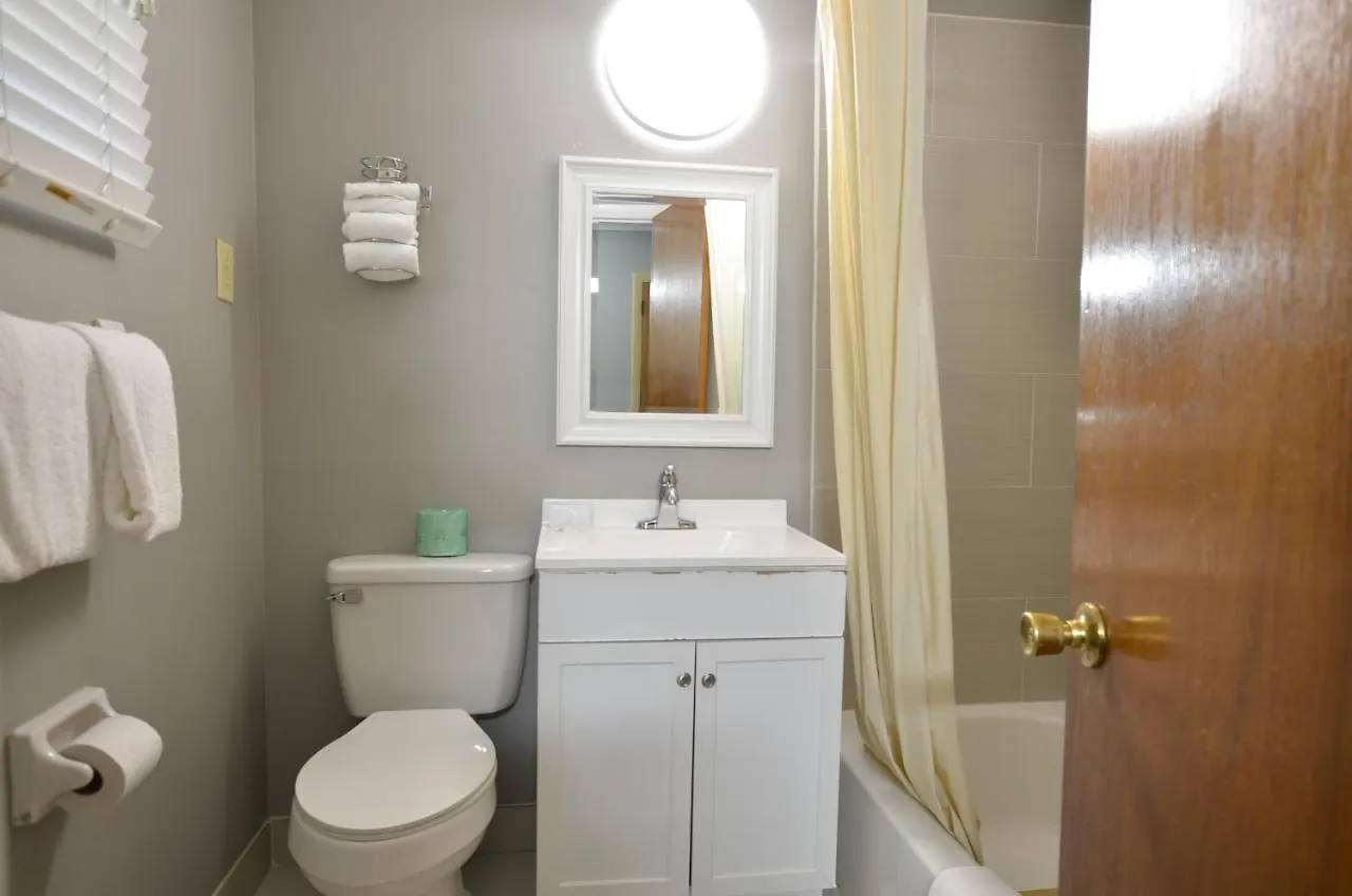 Travelowes - 2* Maggie Valley