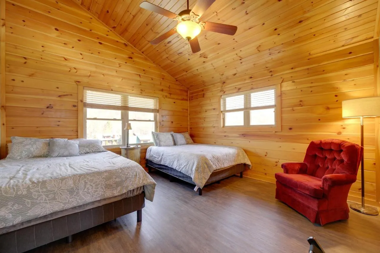With Private Hot Tub And Game * Maggie Valley