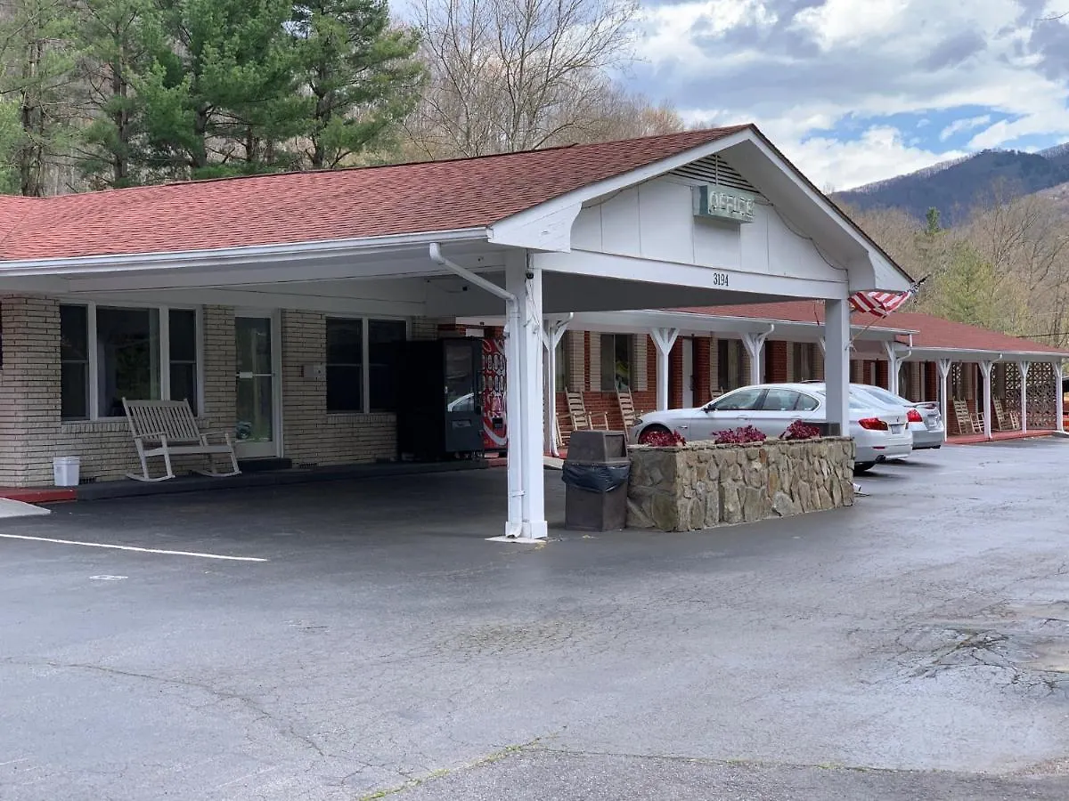 Motel Travelowes - 2*