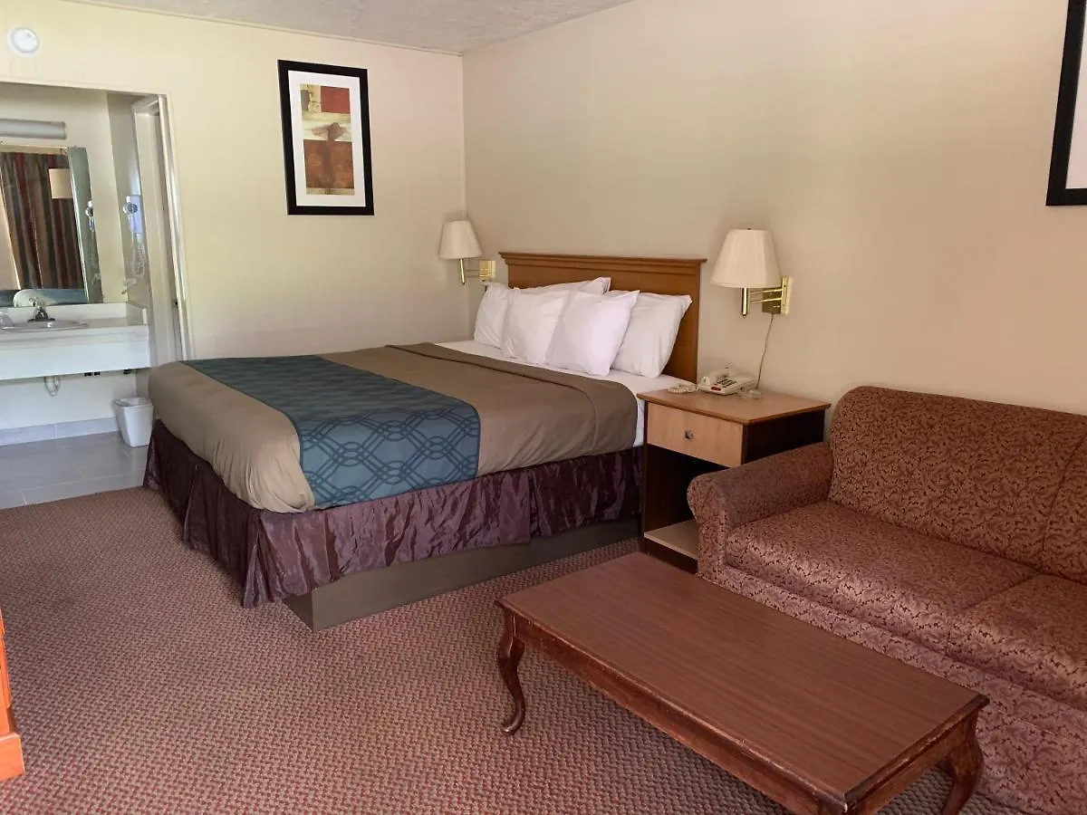 Motel Travelowes - 2*